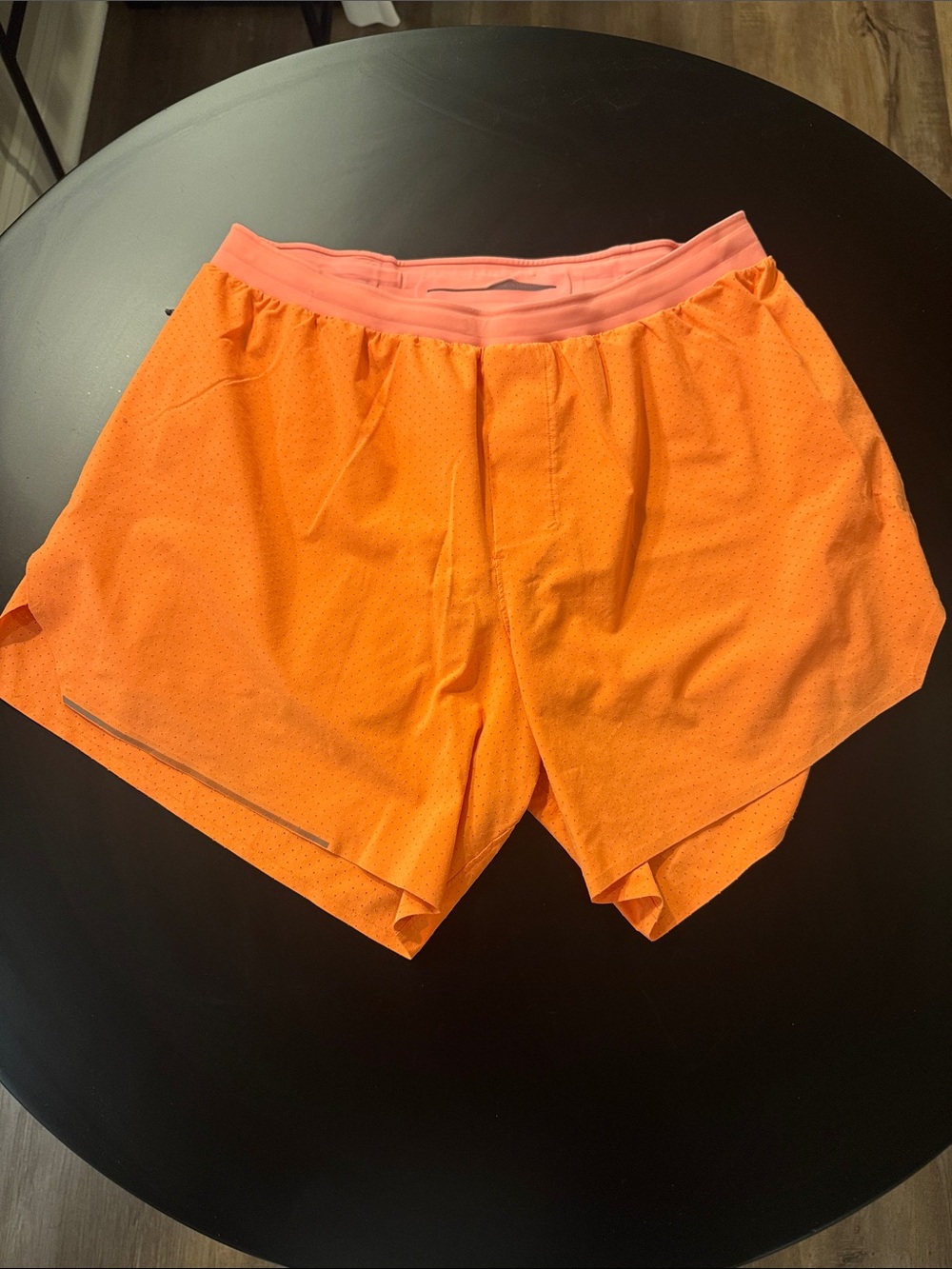 Men's Lulu Lemon 5 inch with liner Athletic Shorts in Vibrant Orange